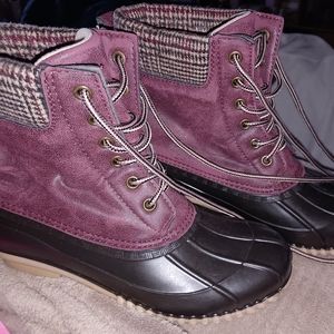 Cute boots 7.5